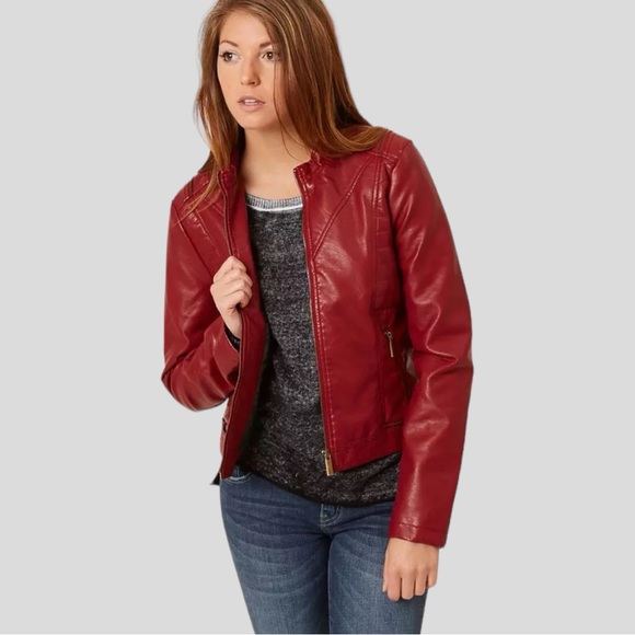 Daytrip Jackets & Blazers - Daytrip’ Faux Leather Jacket. Size X-Large